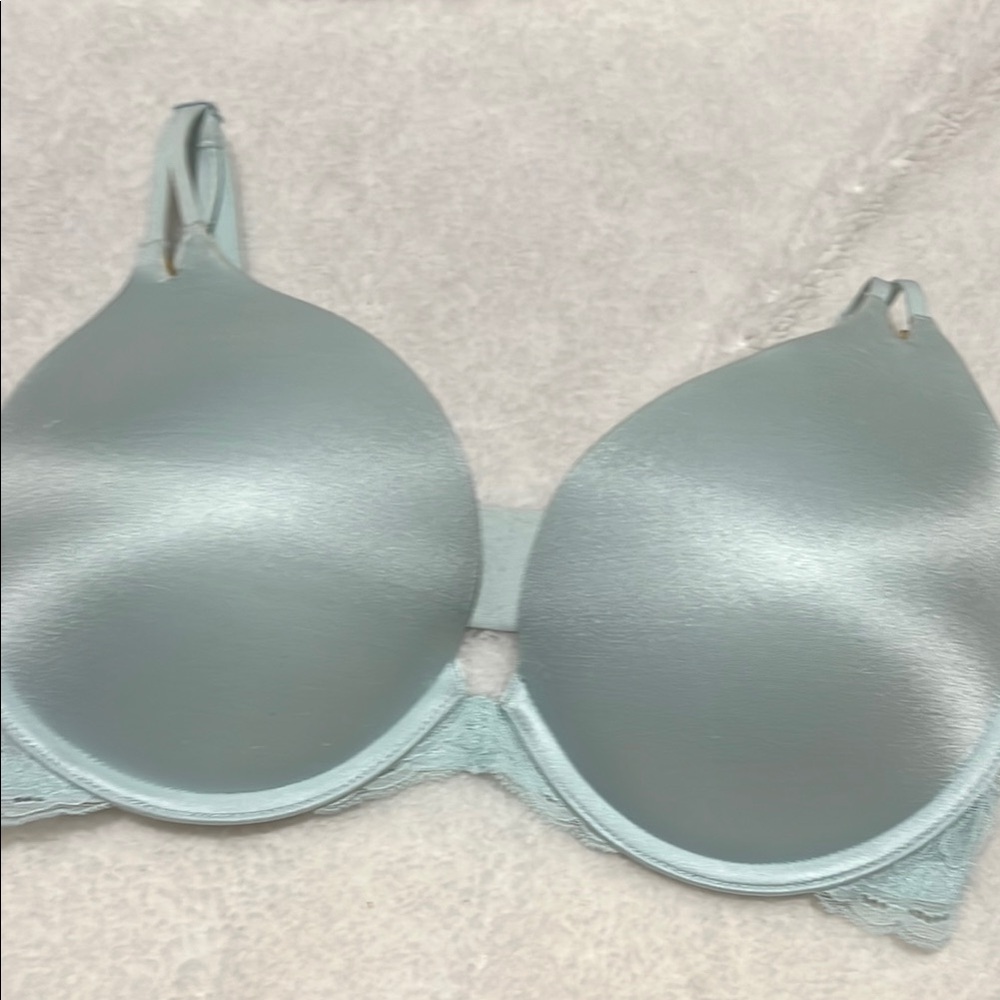 Victoria's Secret Very Sexy Light Blue   Push up Bra Like New